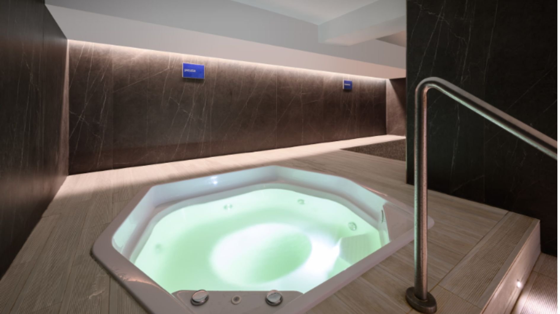 TRYP CAPARICA 6.jpg